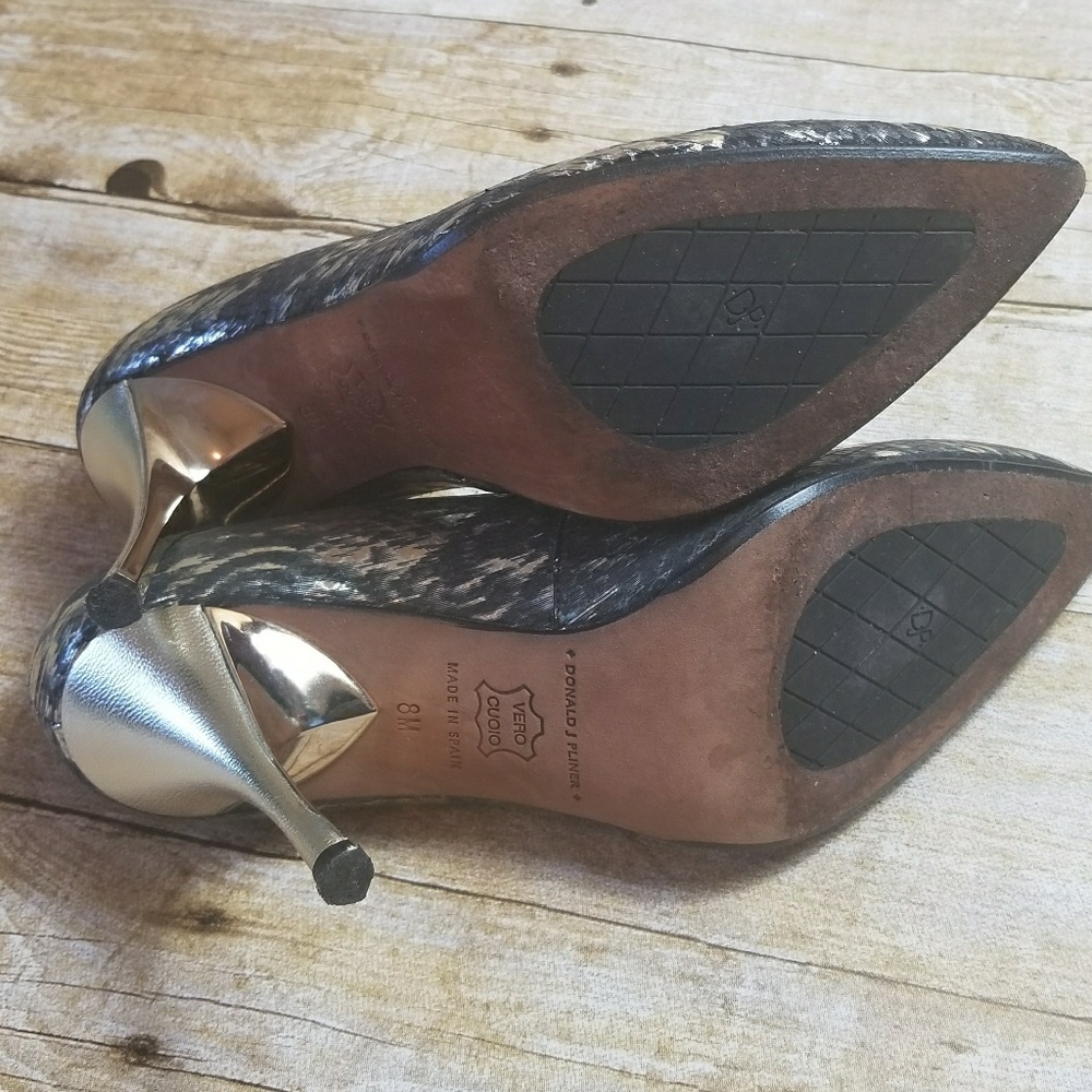 Donald J. Pliner Brave Black Silver Metallic Pumps - Picture 6 of 6